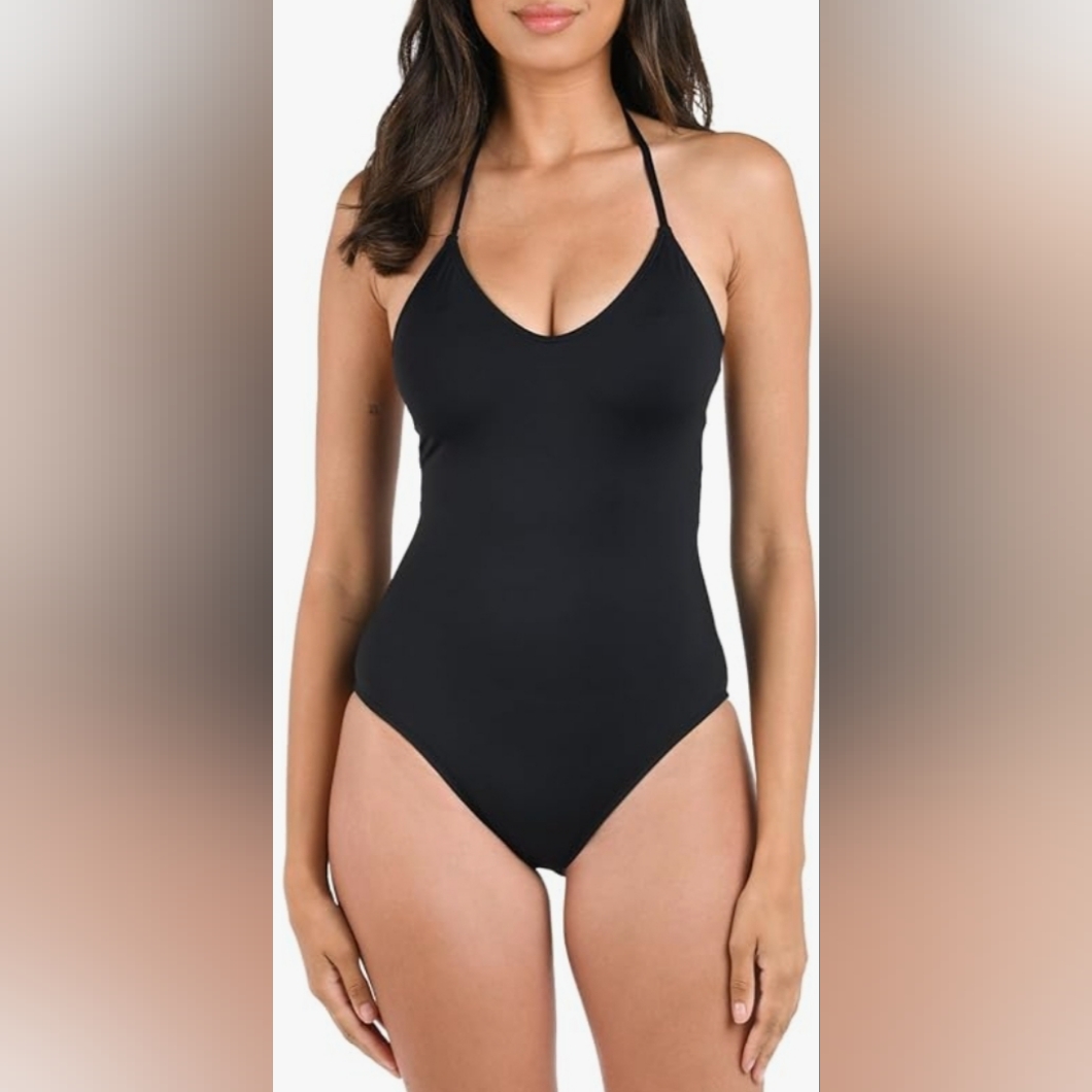 La Blanca Women's One Piece Swimsuit Scoop Front Tummy Control Bathing Suit